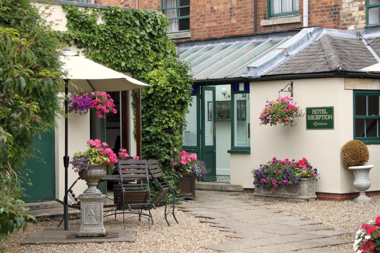 The George Inn Oakham Exterior photo